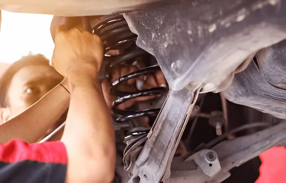 suspensi mobil adalah