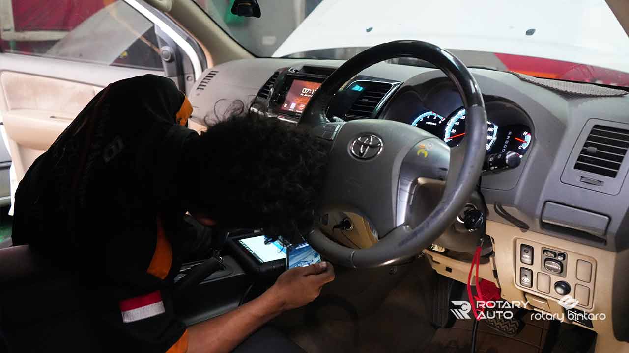 penyebab power steering berat