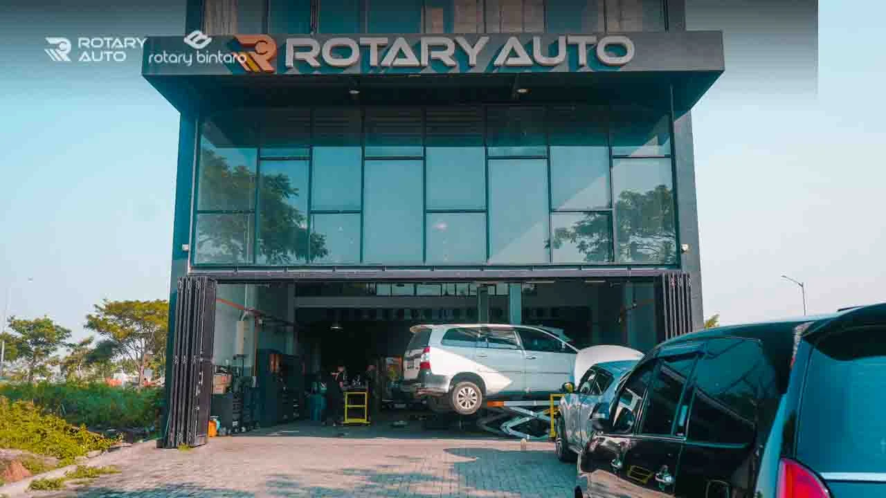 foto depan dari bengkel kaki kaki mobil pik