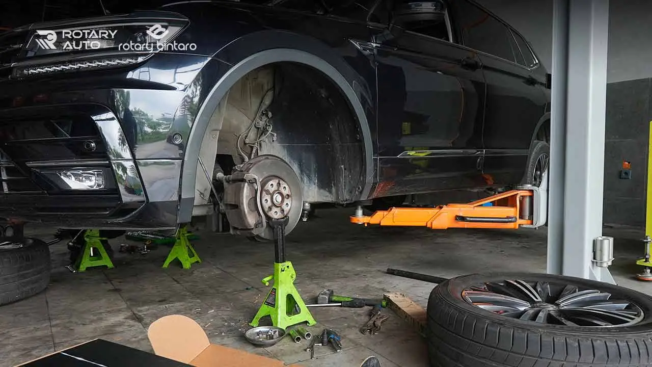 perbaikan bagian rem di bengkel kaki mobil pik rotary auto