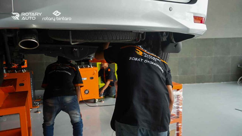 spesialis kaki kaki mobil