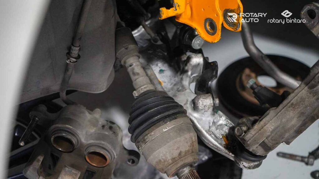 ciri ciri ball joint rusak