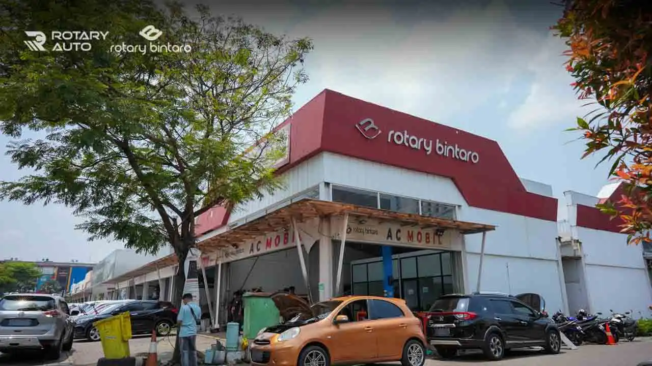 Foto bengkel kaki kaki mobil bekasi dari samping