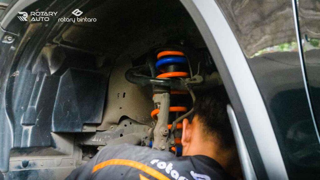 Servis Shockbreaker Mobil