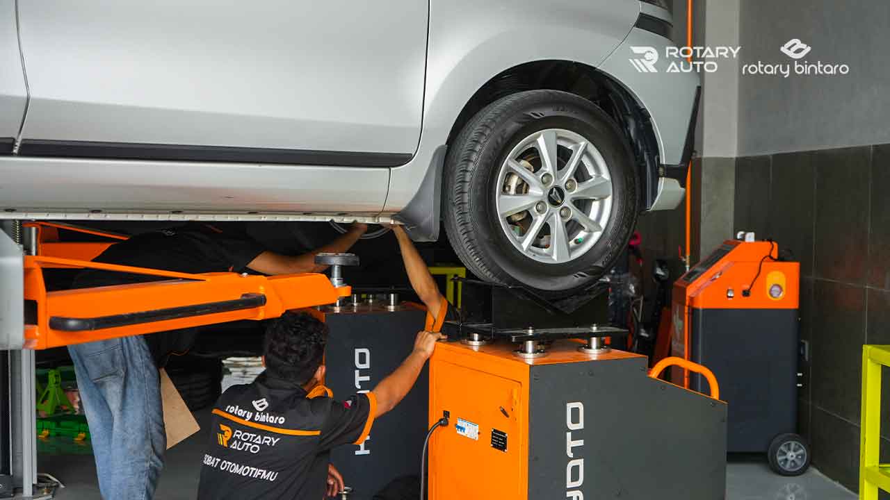 Perbaiki Kaki Kaki Mobil (3)