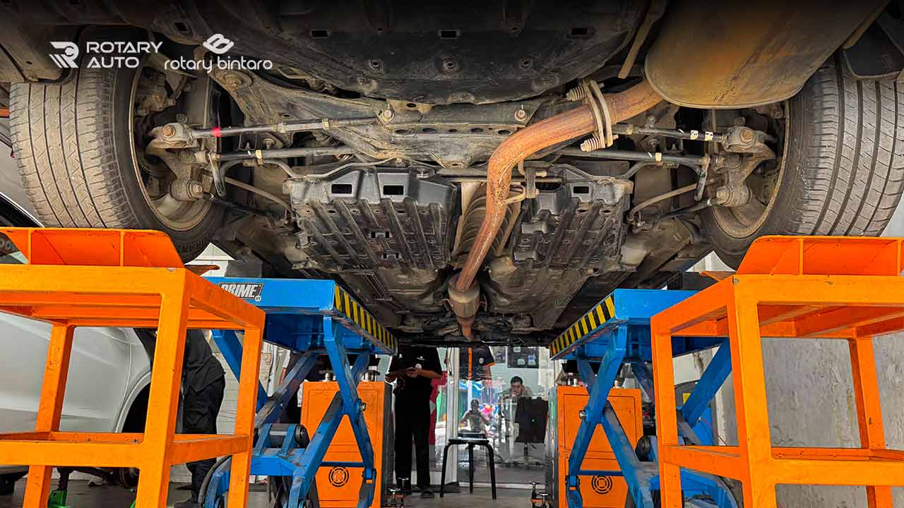 Komponen Kaki Kaki Mobil Bagian Depan (3)