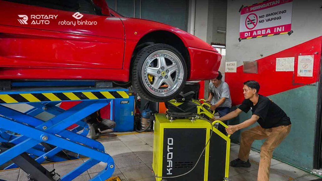 Kaki Kaki Mobil Bunyi Nyit Nyit