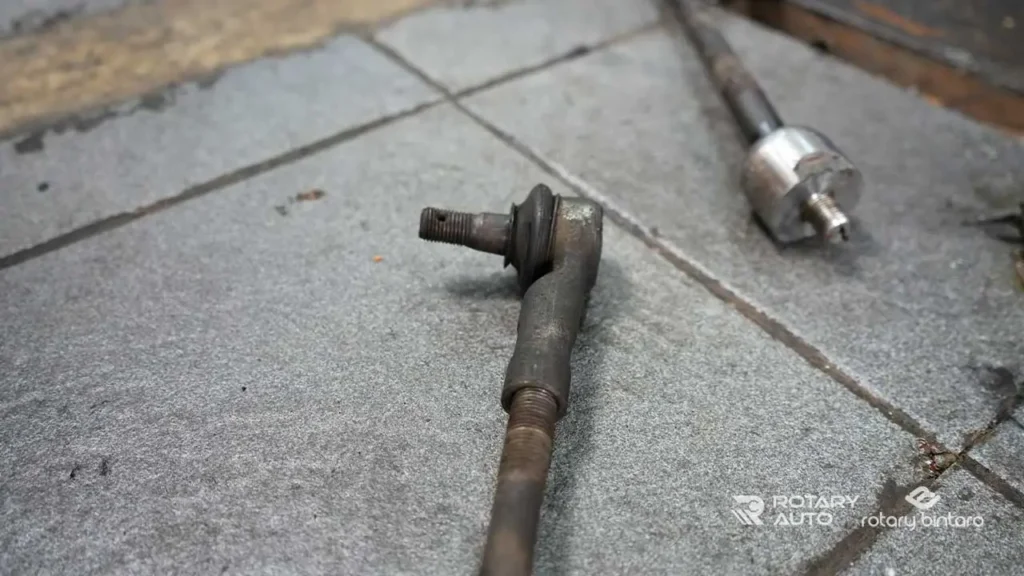 Ciri Ciri Tie Rod Rusak
