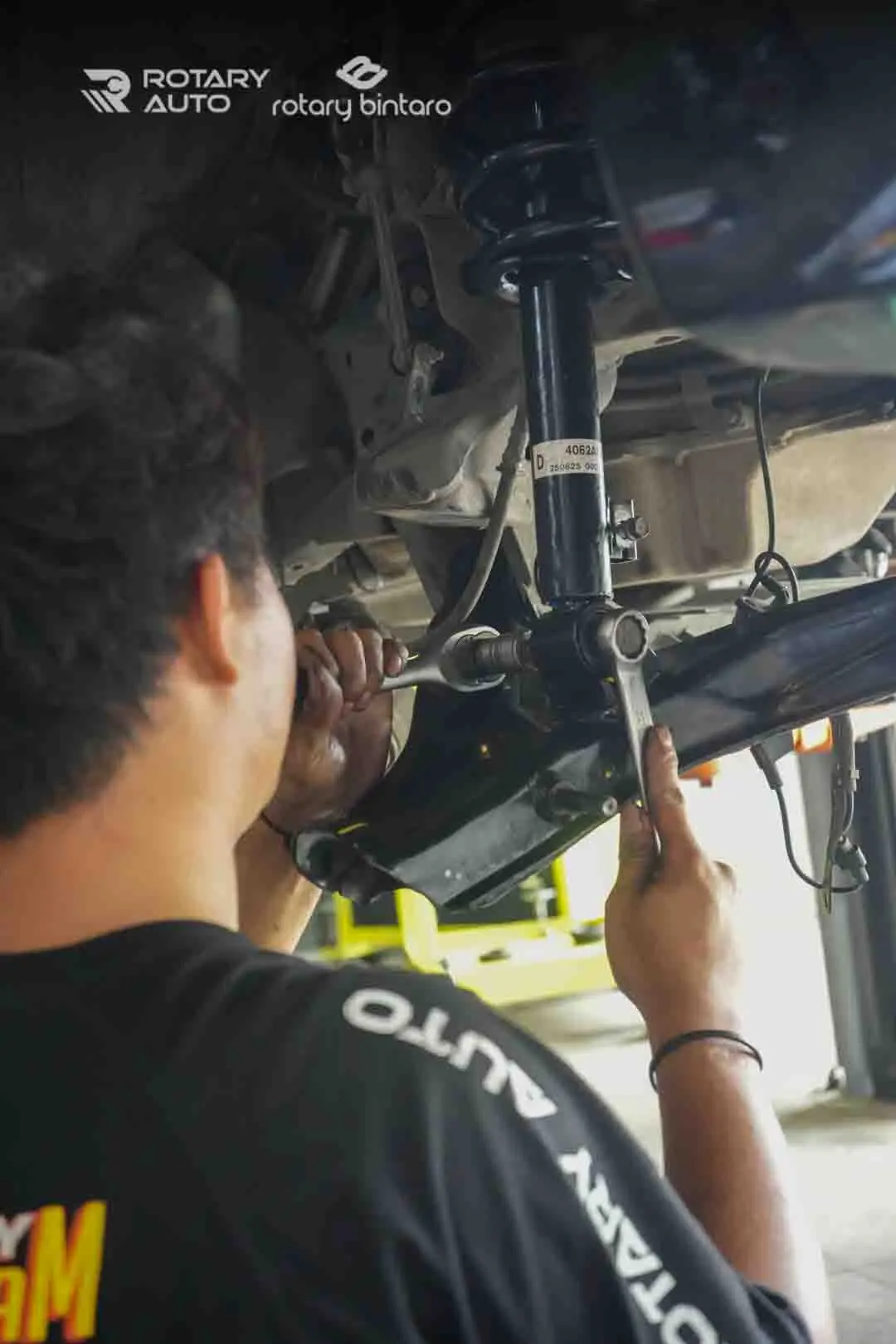 Servis Shock Mobil Terdekat (4)