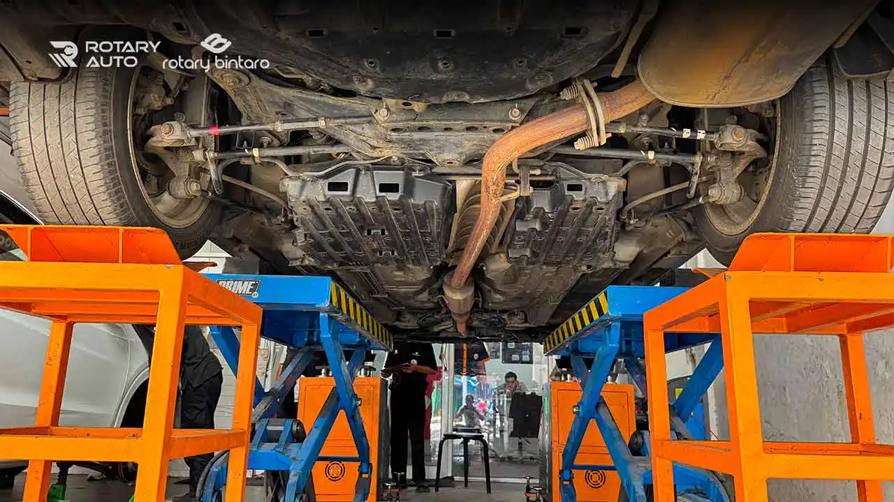 Kolong Mobil Karatan (2)