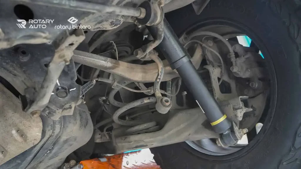 Penyebab Setir Mobil Tidak Lurus