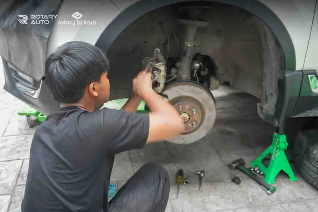 Bengkel Kaki Kaki Mobil Cibubur (2)