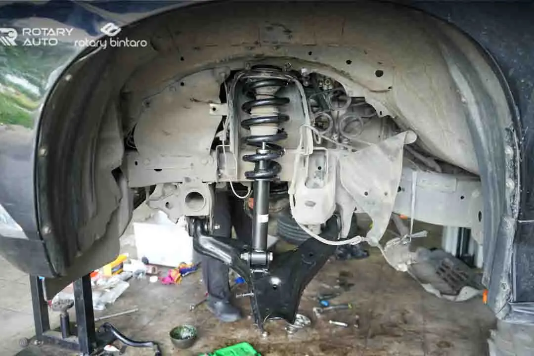 Shock depan mobil