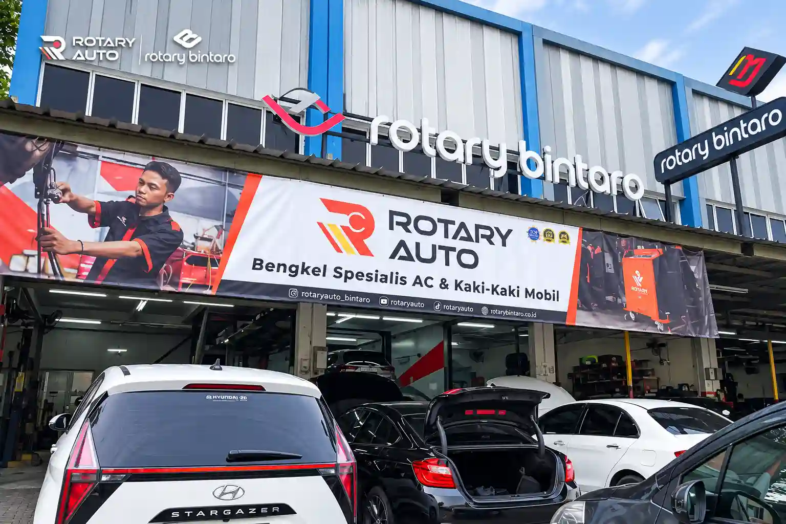 Tampilan bengkel kaki kaki mobil Serpong di Rotary Auto